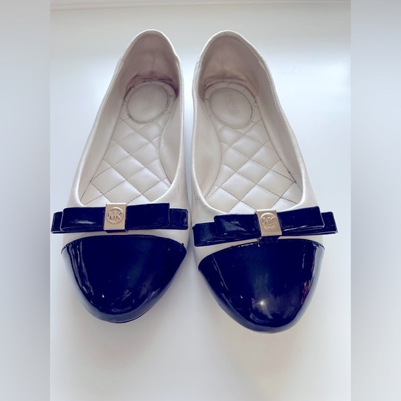 Michael Kors womens Sandals - size 7.5 - Picture 3 of 12